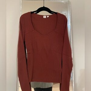 Ribbed V-Neck Rust Top